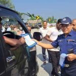 গোবিন্দগঞ্জে নিরাপদ সড়ক দিবসে উপলক্ষে সচেতনতামূলক লিফলেট বিতরন